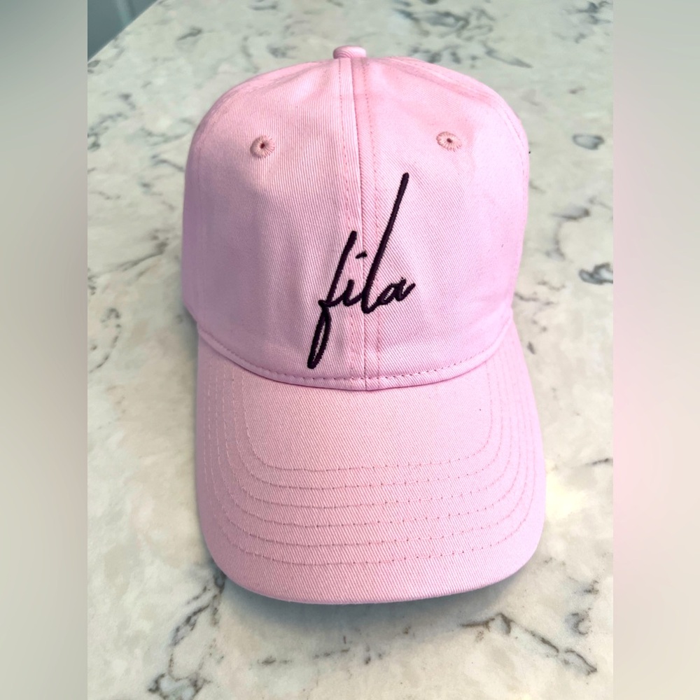 NWT-Fila cotton twill hat with adjustable back in pink.